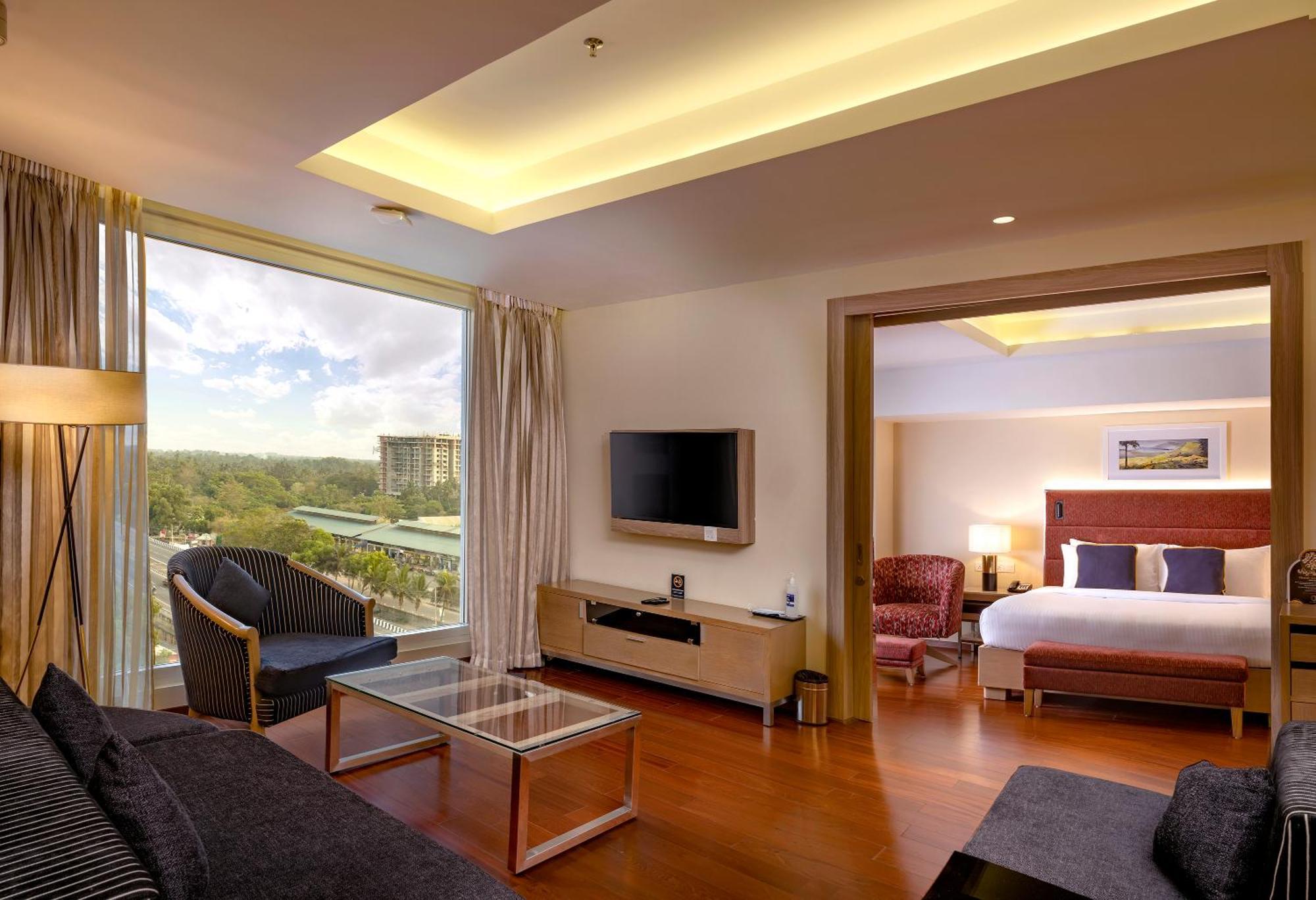 O By Tamara, Trivandrum 特里凡得琅 外观 照片 Suite at the hotel